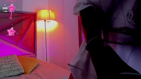 Gia  online show from 30, 1, 2025