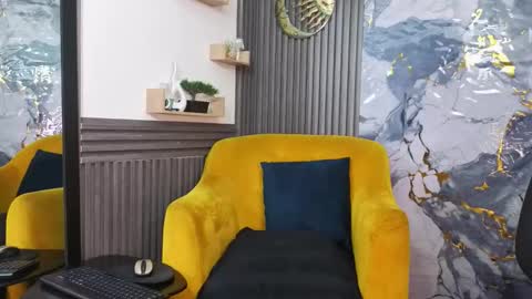 Snapshot of gianellacox chatting on 4, 2, 2026 online show from 4, 2, 2026