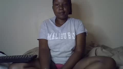 Snapshot of giannah01 chatting on 9, 11, 2025 Giannah online show from 9, 11, 2025