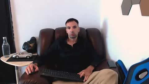 Snapshot of gianni_lion chatting on 10, 10, 2025 Gianni online show from 10, 10, 2025
