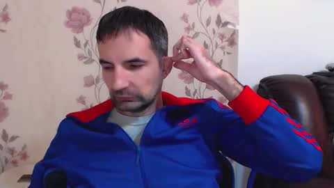 Snapshot of gianni_lion chatting on 2, 12, 2025 Gianni online show from 2, 12, 2025