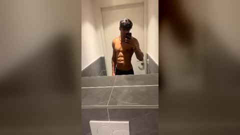 Snapshot of gianosilva chatting on 2, 8, 2026 gianosilva online show from 2, 8, 2026