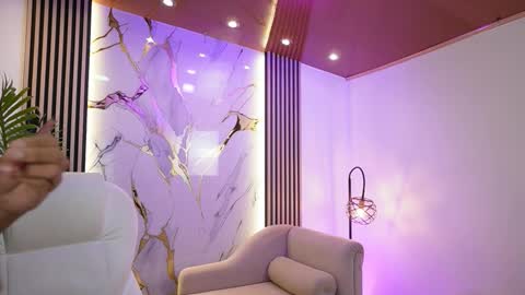 Snapshot of gianovak chatting on 20, 11, 2025 gianovak online show from 20, 11, 2025