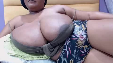 gianttitts online show from 18, 5, 2026