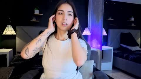 Gia online show from 3, 11, 2025