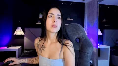 Gia online show from 7, 11, 2025