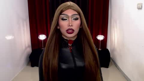 Snapshot of giaxxx01 chatting on 17, 12, 2024 Gia X online show from 17, 12, 2024