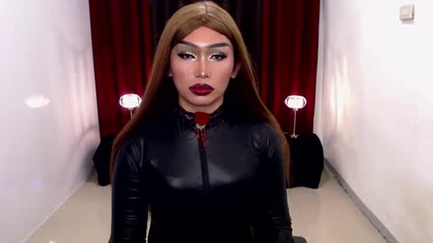 Snapshot of giaxxx01 chatting on 17, 12, 2024 Gia X online show from 17, 12, 2024