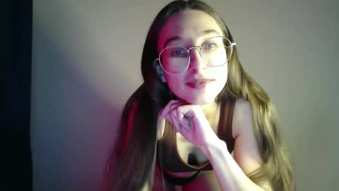 Snapshot of gigi_nix chatting on 16, 12, 2024 Gigi online show from 16, 12, 2024