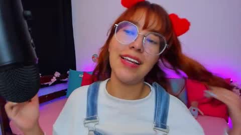 gigimooon online show from 20, 9, 2025