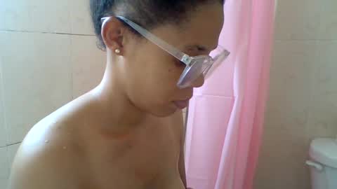 Snapshot of gilarimtz chatting on 22, 7, 2026 Gilari online show from 22, 7, 2026