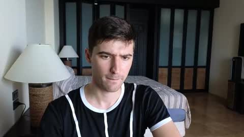 Snapshot of gilbertogonzales chatting on 8, 11, 2025 gilbertogonzales online show from 8, 11, 2025