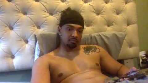 Snapshot of gilbone_gattsby chatting on 6, 4, 2026 gilbone_gattsby online show from 6, 4, 2026