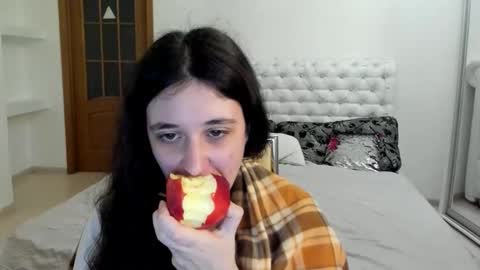 Kate online show from 28, 10, 2025