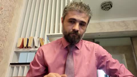 Gabriel online show from 4, 2, 2025