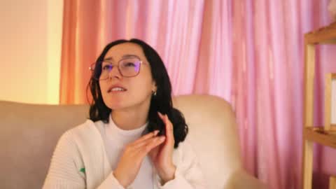 Snapshot of ginevra_esposito chatting on 18, 5, 2026 Ginn online show from 18, 5, 2026