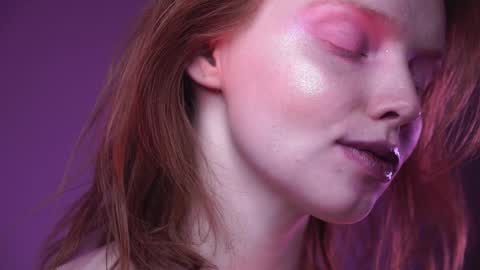        im expecting 350 thumbs up on my altar   online show from 3, 1, 2025