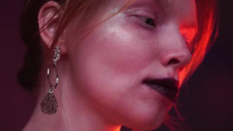        im expecting 350 thumbs up on my altar   online show from 8, 1, 2025