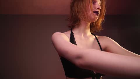        im expecting 350 thumbs up on my altar   online show from 18, 2, 2025