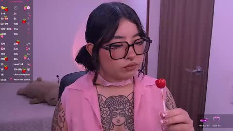 Snapshot of ginmeowuwu chatting on 19, 5, 2026 ginmeowuwu online show from 19, 5, 2026