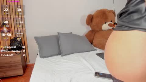 gio_gray online show from 4, 7, 2026