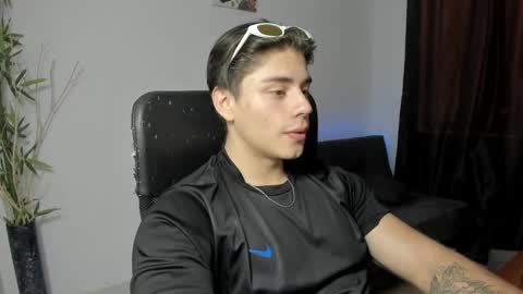 Snapshot of gio_russo chatting on 10, 12, 2024 GioRusso online show from 10, 12, 2024