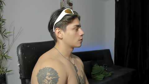 Snapshot of gio_russo chatting on 13, 12, 2024 GioRusso online show from 13, 12, 2024