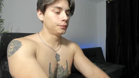 Snapshot of gio_russo chatting on 13, 12, 2024 GioRusso online show from 13, 12, 2024