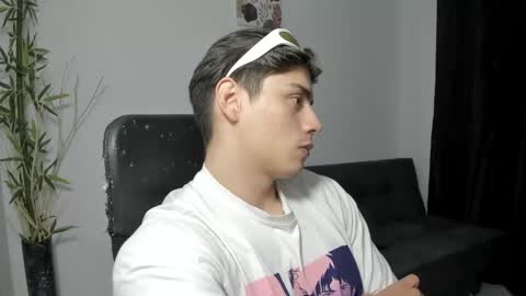 Snapshot of gio_russo chatting on 13, 12, 2024 GioRusso online show from 13, 12, 2024