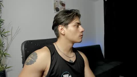 Snapshot of gio_russo chatting on 15, 12, 2024 GioRusso online show from 15, 12, 2024