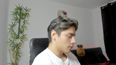 Snapshot of gio_russo chatting on 9, 1, 2025 GioRusso online show from 9, 1, 2025