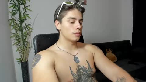 Snapshot of gio_russo chatting on 18, 2, 2025 GioRusso online show from 18, 2, 2025