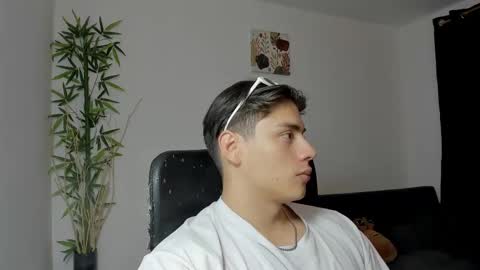 Snapshot of gio_russo chatting on 3, 3, 2025 GioRusso online show from 3, 3, 2025