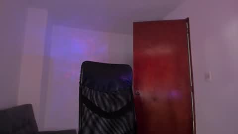 Snapshot of gio_russo chatting on 9, 9, 2025 GioRusso online show from 9, 9, 2025