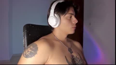 Snapshot of gio_russo chatting on 16, 10, 2025 GioRusso online show from 16, 10, 2025