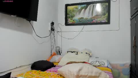 Snapshot of giorgia_xue55 chatting on 25, 6, 2026 Mary online show from 25, 6, 2026