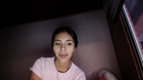 giovanna_oliveria online show from 22, 4, 2026