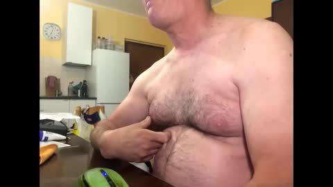 Snapshot of giovanni_1964 chatting on 3, 5, 2026 giovanni_1964 online show from 3, 5, 2026
