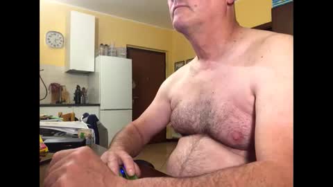 Snapshot of giovanni_1964 chatting on 11, 5, 2026 giovanni_1964 online show from 11, 5, 2026