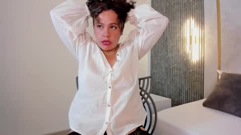 G I S E P L A online show from 6, 1, 2026