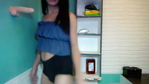 Snapshot of girl4uvanessaxxx chatting on 28, 7, 2026 Vanessa online show from 28, 7, 2026