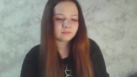 girl_cute07 online show from 14, 3, 2026