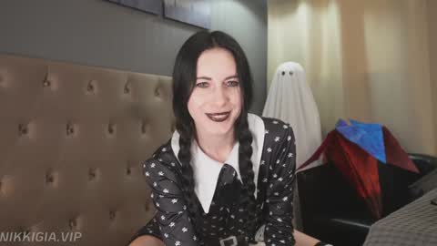 Snapshot of girl_i_am chatting on 31, 10, 2025 Nikki online show from 31, 10, 2025