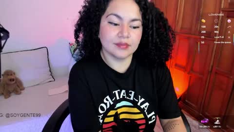 girl_inline online show from 6, 3, 2025