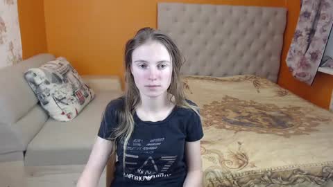 Snapshot of girl_summer97 chatting on 25, 1, 2025 Katia online show from 25, 1, 2025