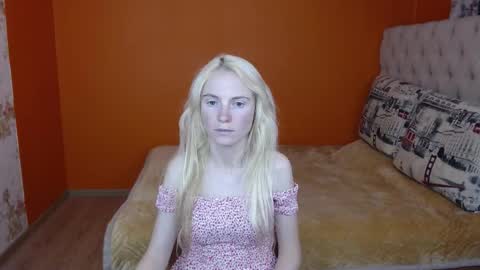 Snapshot of girl_summer97 chatting on 9, 11, 2025 Katia online show from 9, 11, 2025