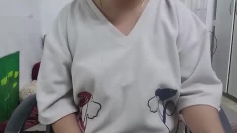 Snapshot of girlhanoi chatting on 4, 2, 2026 girlhanoi online show from 4, 2, 2026