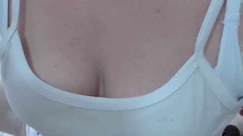 Snapshot of girlvictoria chatting on 4, 11, 2025 Victoria online show from 4, 11, 2025