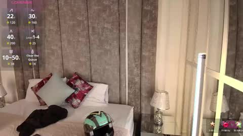     online show from 17, 9, 2025