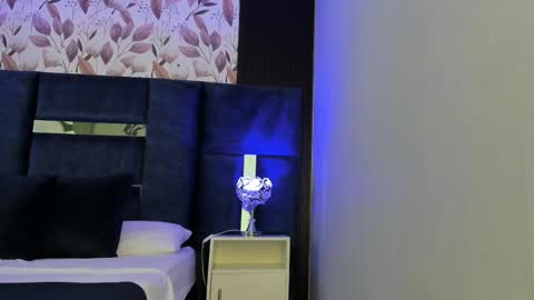     online show from 16, 10, 2025